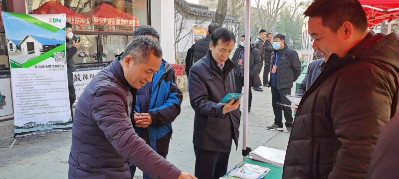 山東畜牧協(xié)會特養(yǎng)分會馬澤芳會長、山東省特種經(jīng)濟動物產(chǎn)業(yè)技術(shù)體系創(chuàng)新團隊首席專家李光玉教授、特養(yǎng)分會張洪學秘書長到青島康地恩站臺交流
