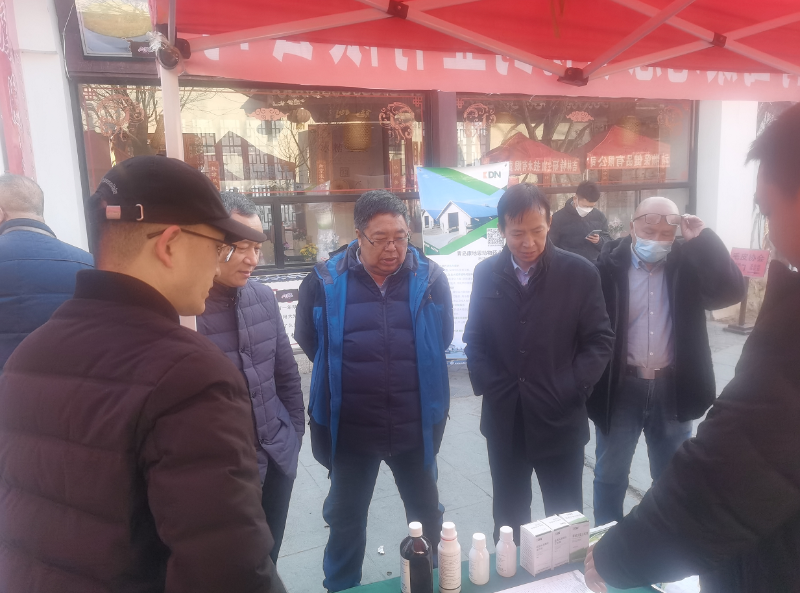山東畜牧協(xié)會特養(yǎng)分會馬澤芳會長、山東省特種經(jīng)濟動物產(chǎn)業(yè)技術(shù)體系創(chuàng)新團隊首席專家李光玉教授、特養(yǎng)分會張洪學秘書長到青島康地恩站臺交流-1